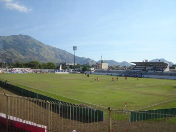 7 de Abril venue